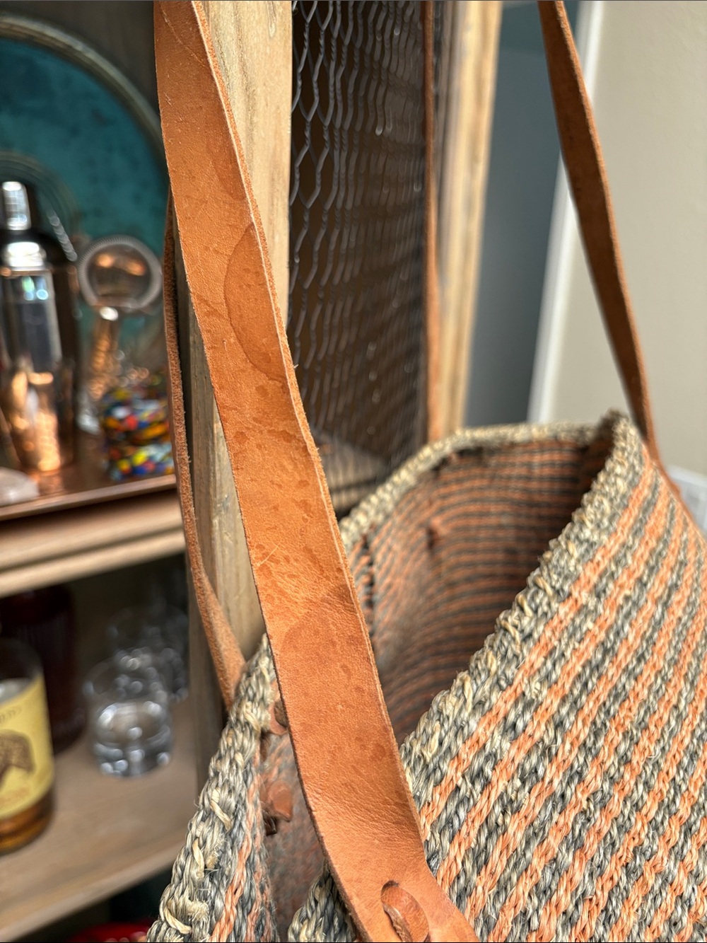 Vintage Sisal Tote Bag with Leather Trim - Picture 7 of 12